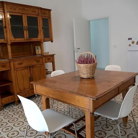 Apartment Casa Di Nonna Maria Caserta